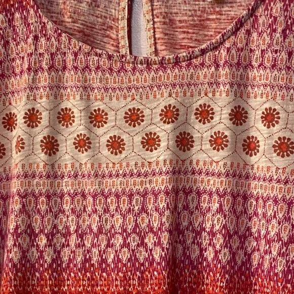 Lucky Brand Sz M Knit Blouse Short Bell Sleeve Red/White Ornament - Picture 4 of 10